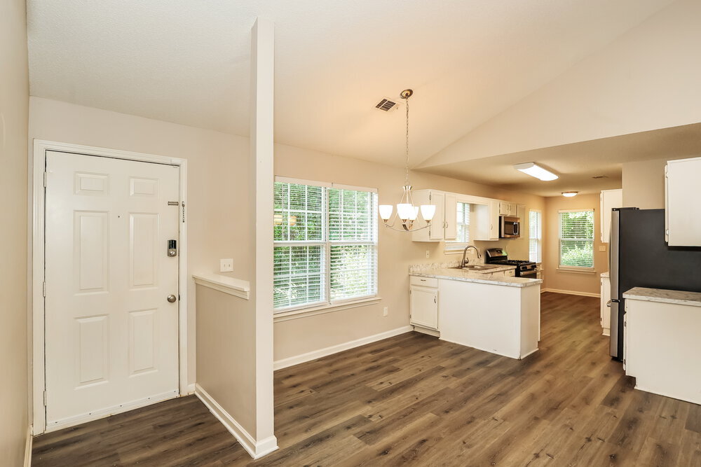 Building Photo - 1310 Waterton Trail