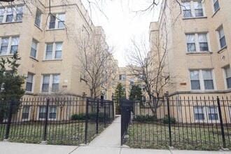 Building Photo - 4311 N Francisco Ave