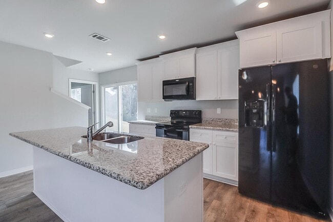 Building Photo - 13145 Turtle Creek Pkwy