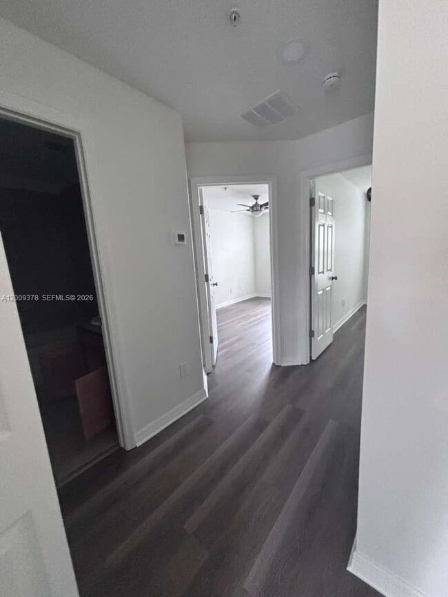 Building Photo - 16 Canterbury Bell Dr