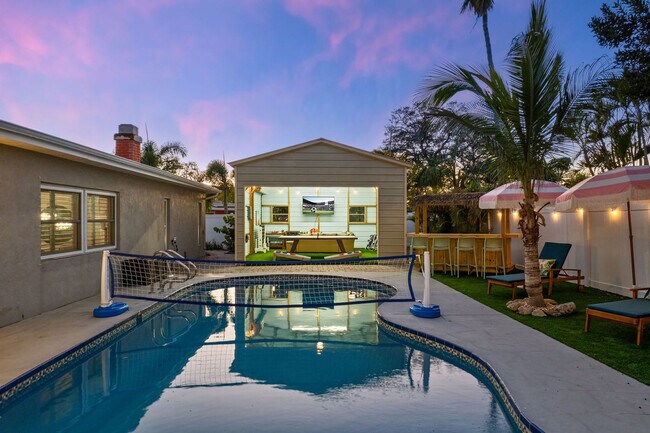 Building Photo - 12263 90th Ave