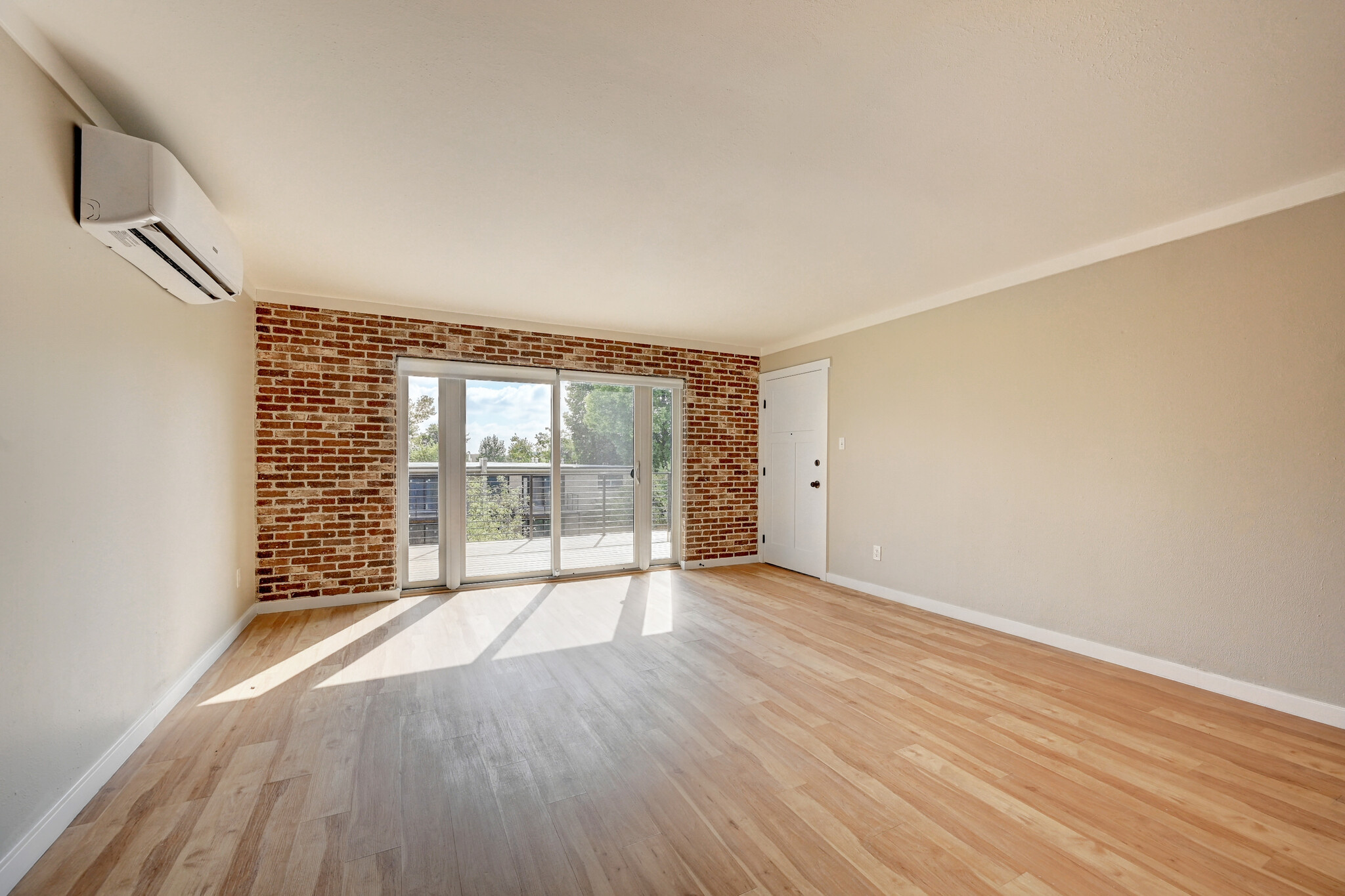 Building Photo - Courtyard at Sloans Lake