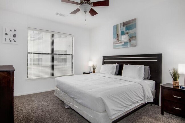 Building Photo - 2801 N Braeswood Blvd