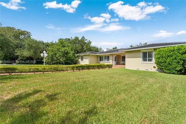 Building Photo - 2514 Granada Blvd