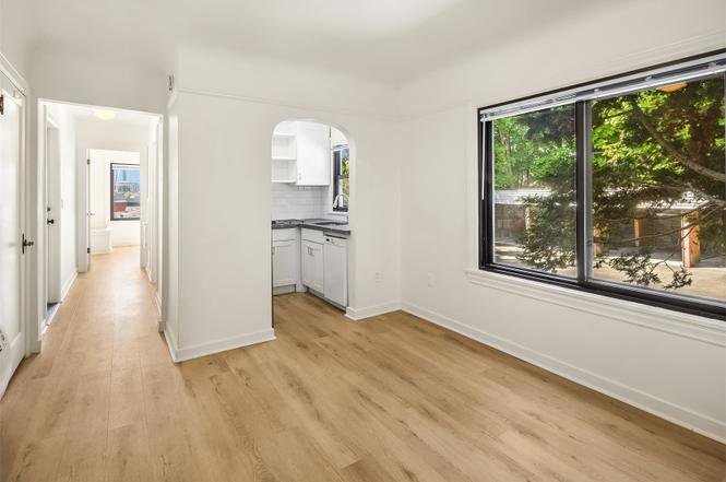 Building Photo - 909 4th Ave N