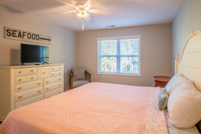 Building Photo - FURNISHED MARSH GIRL APARTMENT @ ST. JAMES PLANTATION