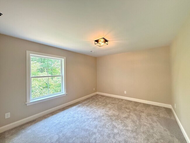 Building Photo - 2553 Whipporwill Ct