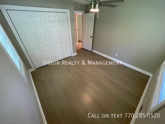 Building Photo - 4125 Flat Shoals Rd