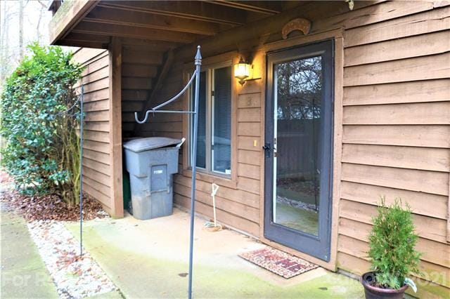 Primary Photo - 1847 J Julian Ln