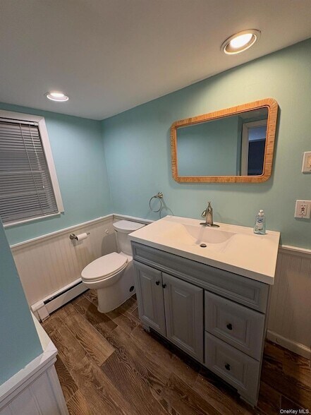 Building Photo - 44 Oswego Ave