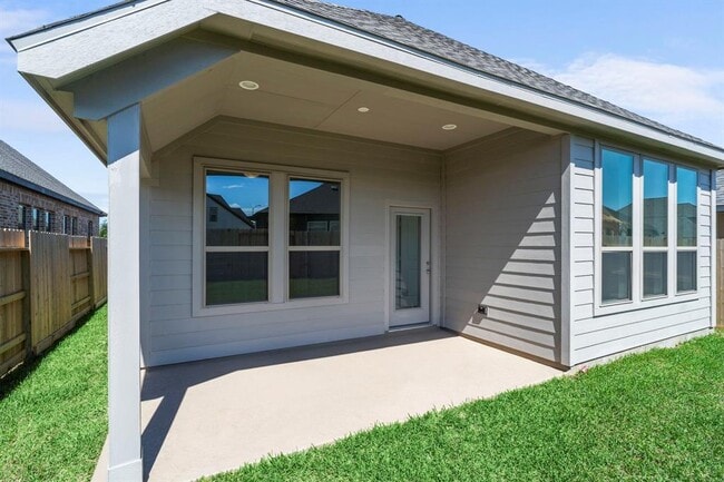 Building Photo - 16310 Rock Hollow Bend Ln