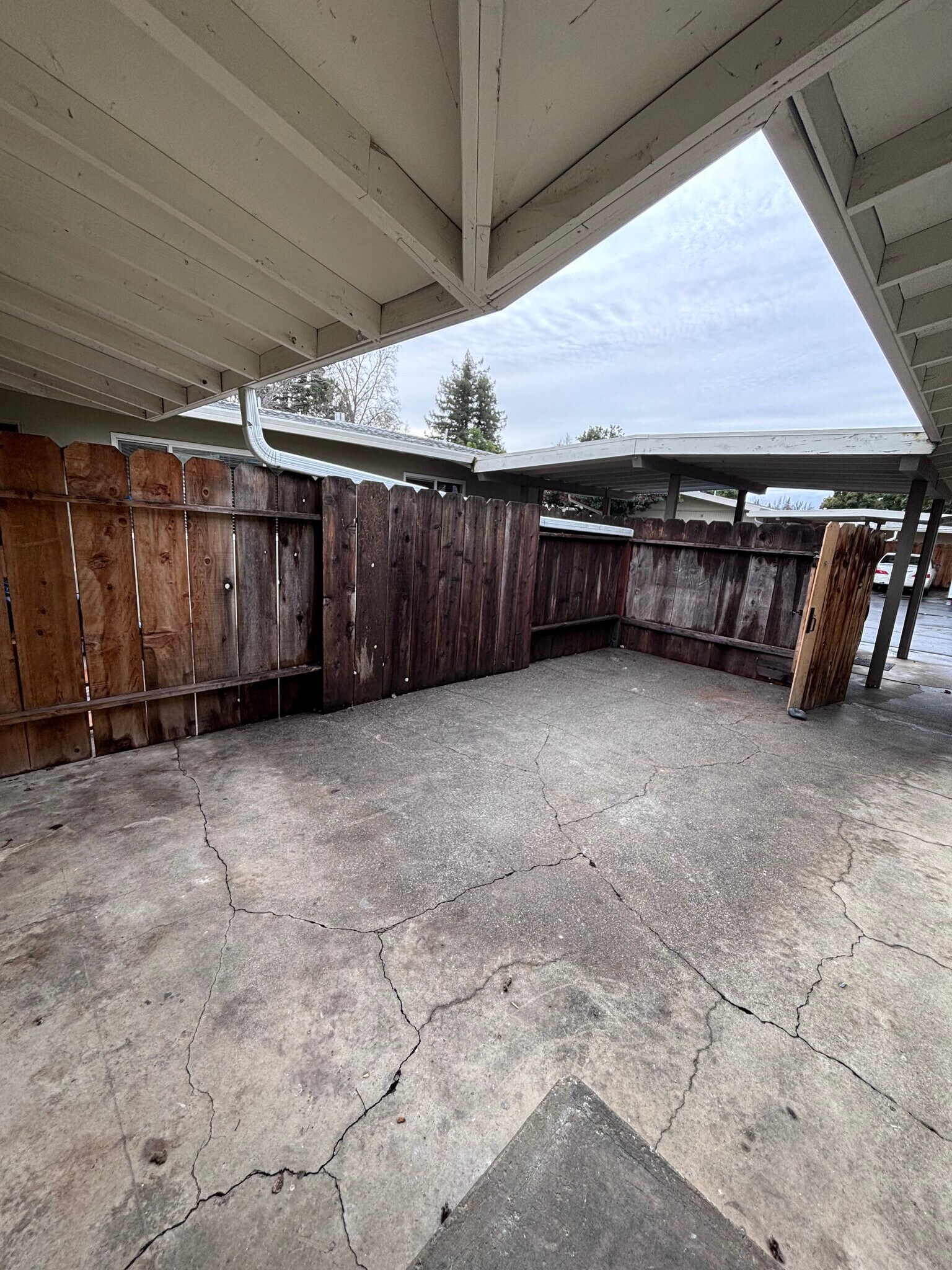 Building Photo - 139 W Lassen Ave