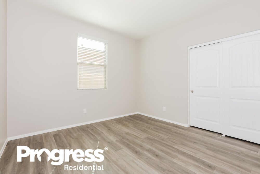 Building Photo - 22507 E Munoz St