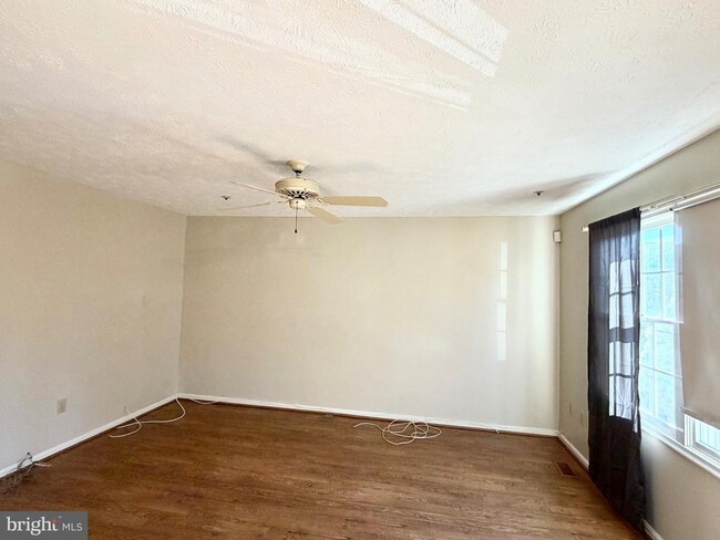 Building Photo - 4325 Ambrose Ct