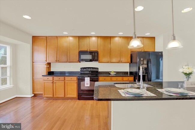 Building Photo - 4706 Wineleaf Ln