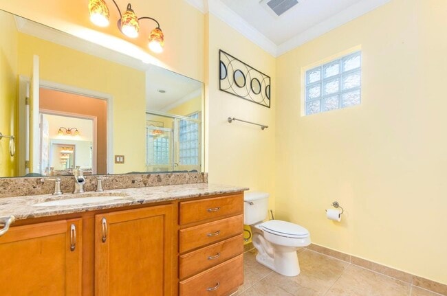 Building Photo - 1088 Grove Park Cir