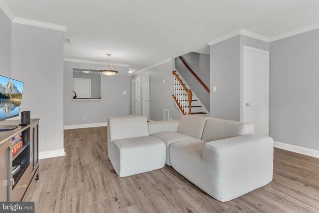Building Photo - 3829 Chesterwood Dr