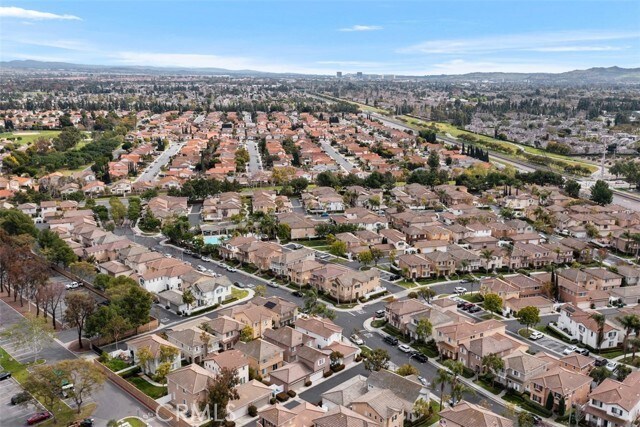 Building Photo - 201 Kensington