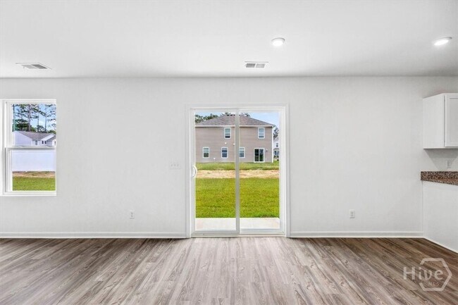 Building Photo - 217 Foster St