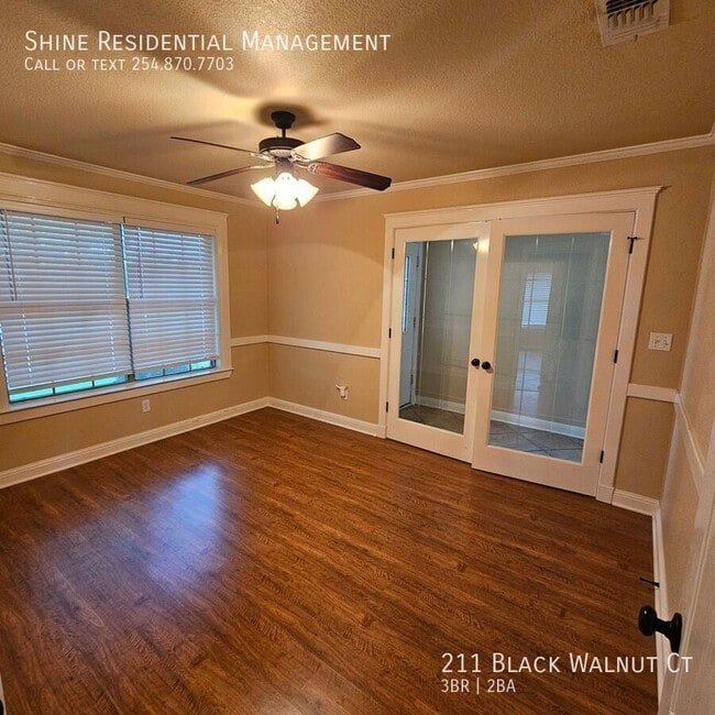 Building Photo - 211 Black Walnut Ct