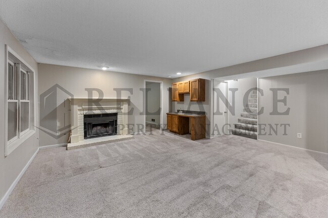 Building Photo - 1837 S Stacey St