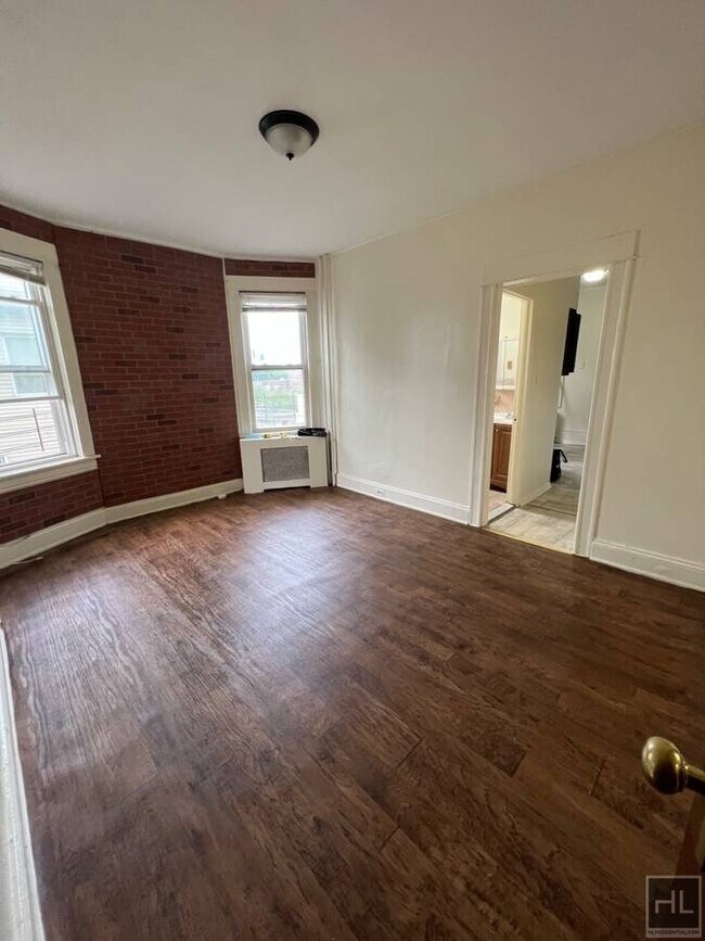 Building Photo - CEDAR STREET