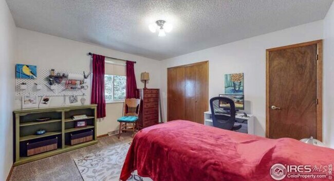 Building Photo - 2840 W 21st St