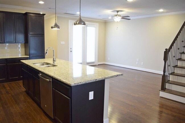 Building Photo - 215 Kendrick Pines Blvd