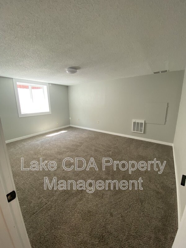 Building Photo - 3410 Belmont Rd