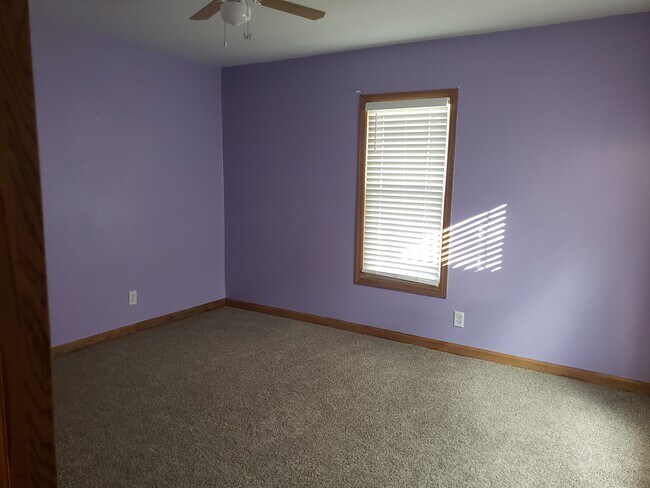 Building Photo - 608 W South St