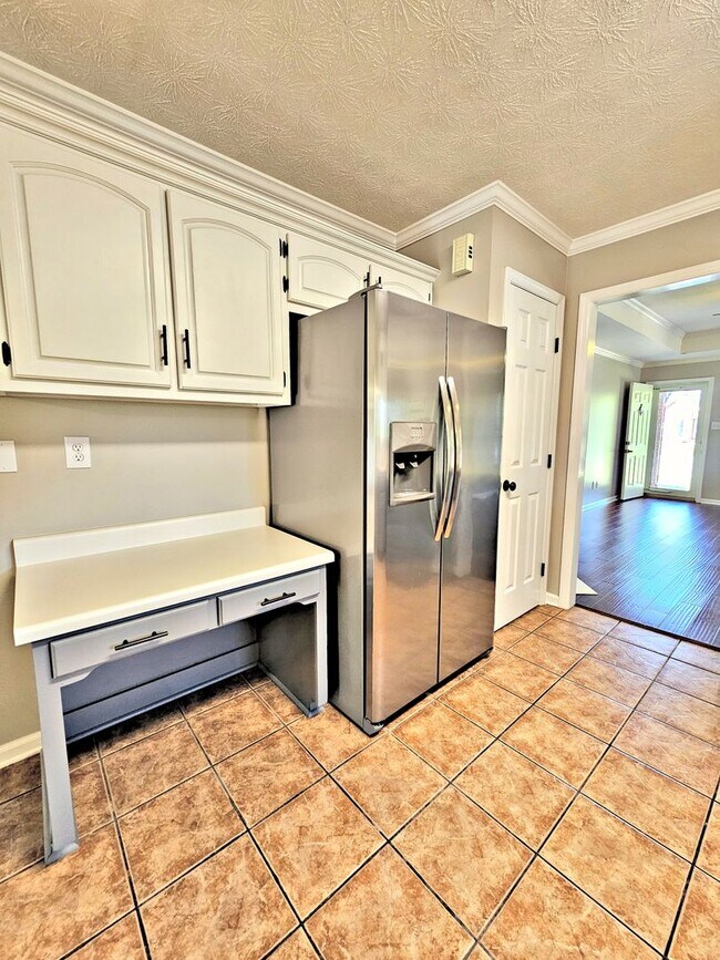 Building Photo - 2402 Harpeth Pl SW
