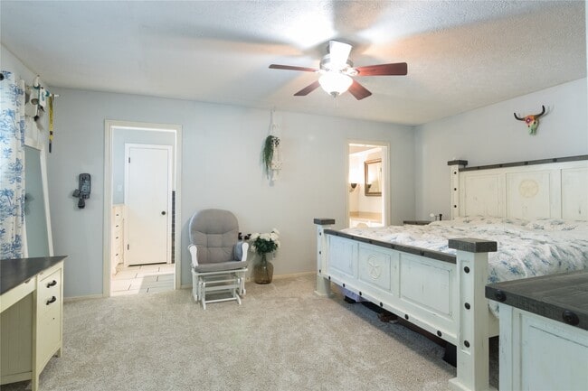 Building Photo - 13418 Paradise Valley Dr