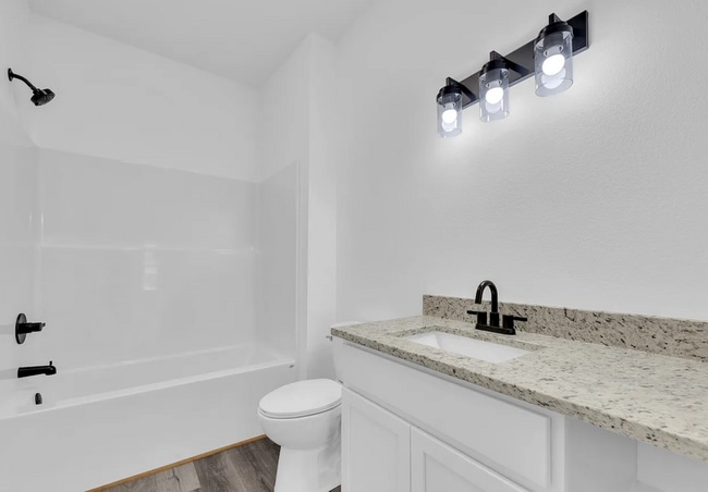 Building Photo - OPEN CONCEPT LIVING!!