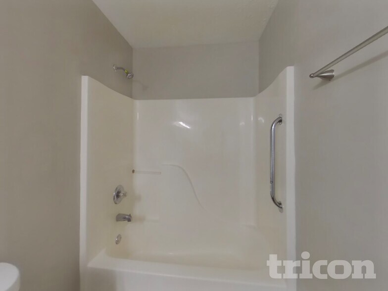 Building Photo - 1833 Murdoch Dr