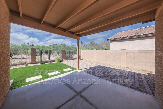 Building Photo - 2943 W Dakota Vista Way