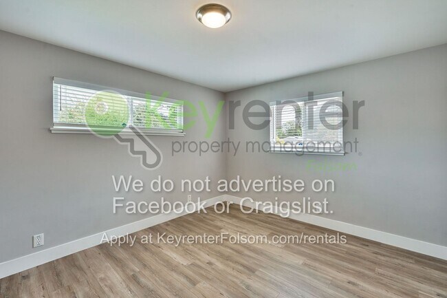 Building Photo - 10364 Newton Way