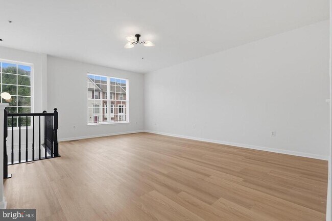 Building Photo - 1904 Fieldstone Way