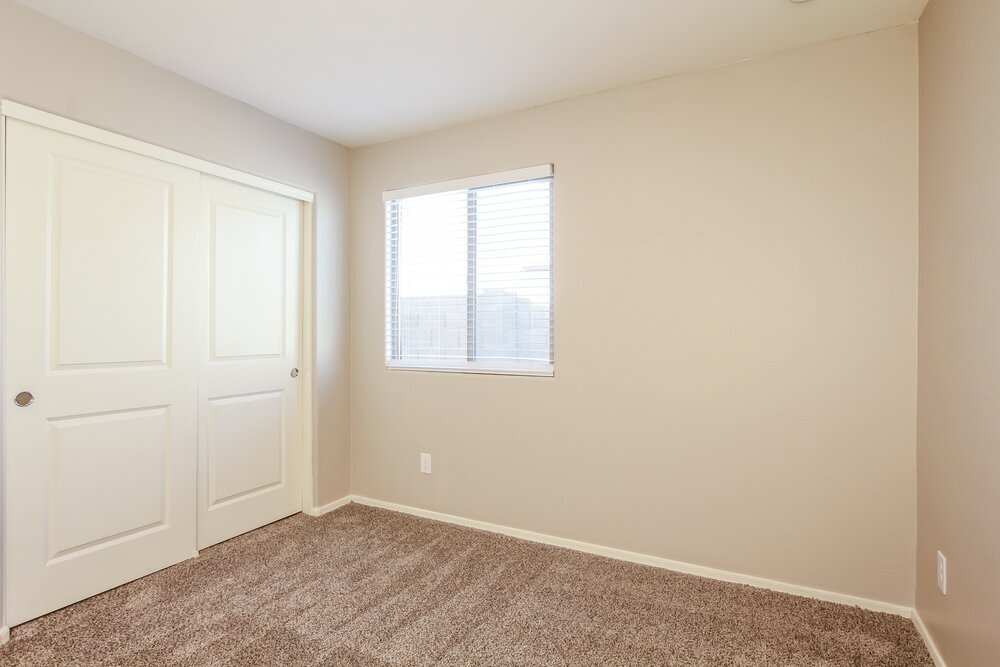 Building Photo - 25422 W Lamont Ave