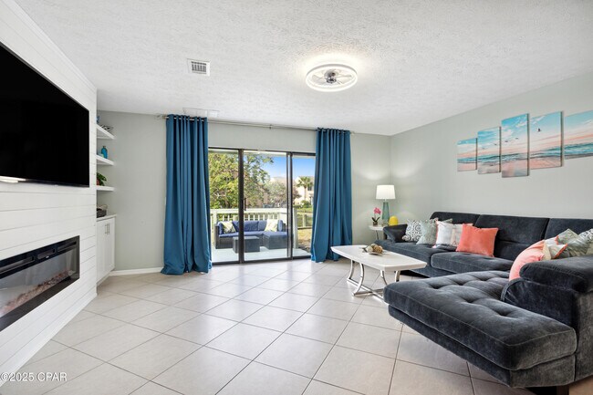 Building Photo - 237 St Katherine Blvd