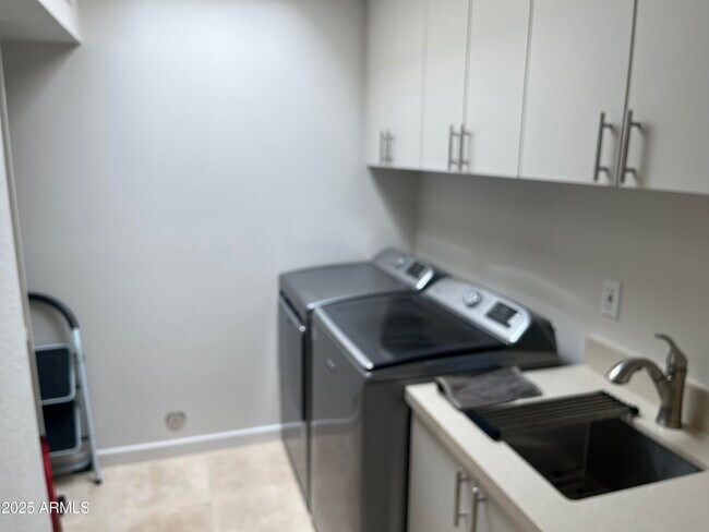 Building Photo - 1314 Coyote Pass