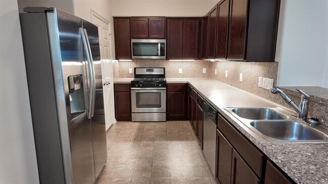 Building Photo - 7907 Bachwood Dr Dr
