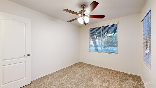 Building Photo - 44336 W McClelland Dr