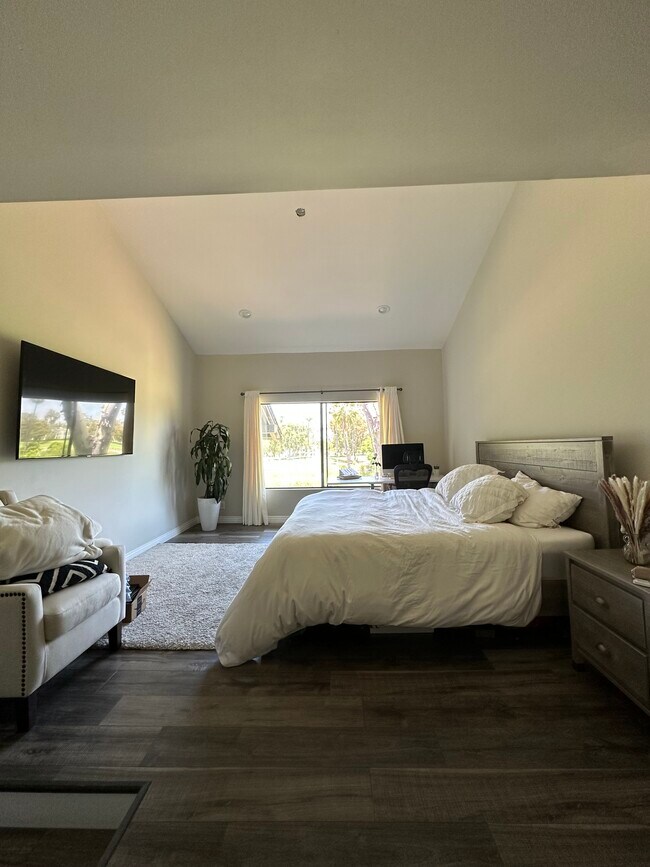 Building Photo - 14 Lago Norte