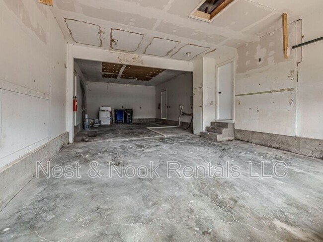 Building Photo - 5735 E 28th St