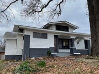 Building Photo - For Rent