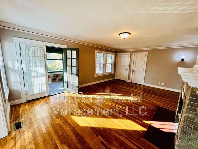 Building Photo - 3725 Locust St