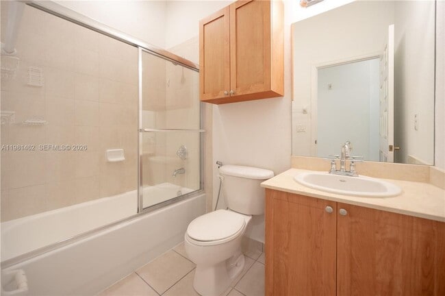 Building Photo - 10885 NW 89th Terrace