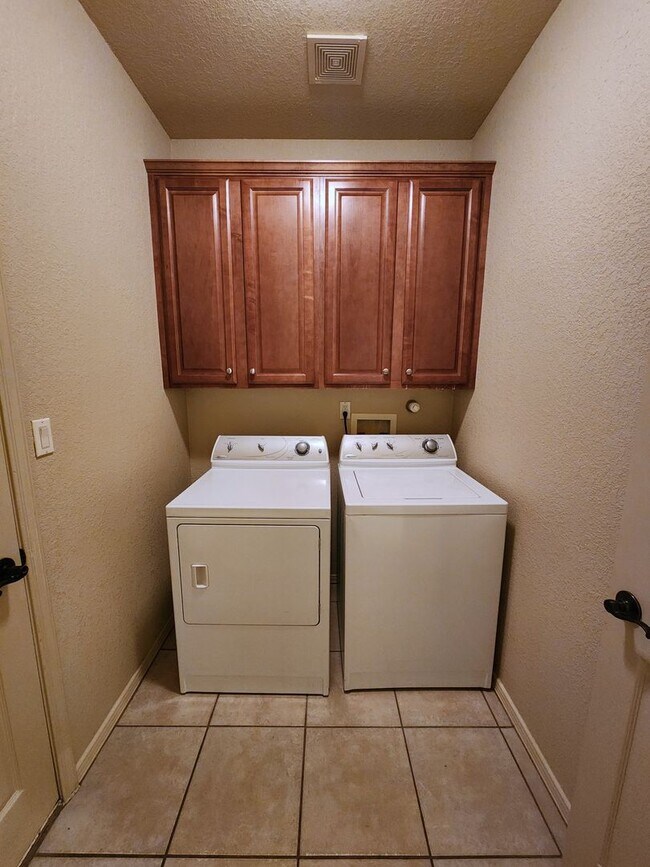 Building Photo - 1293 Mission Nuevo Dr