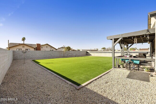 Building Photo - 3912 S Kyrene Rd