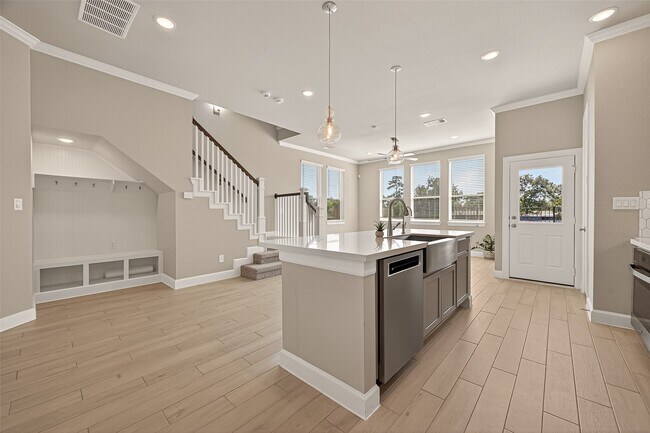 Building Photo - 3223 Cedar Dawn Ln